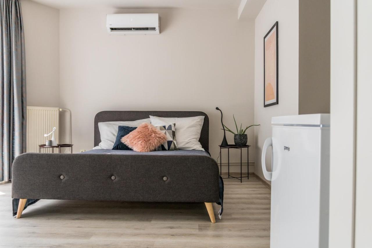 Villa 21 Boutique Rooms Balatonalmadi Exterior photo