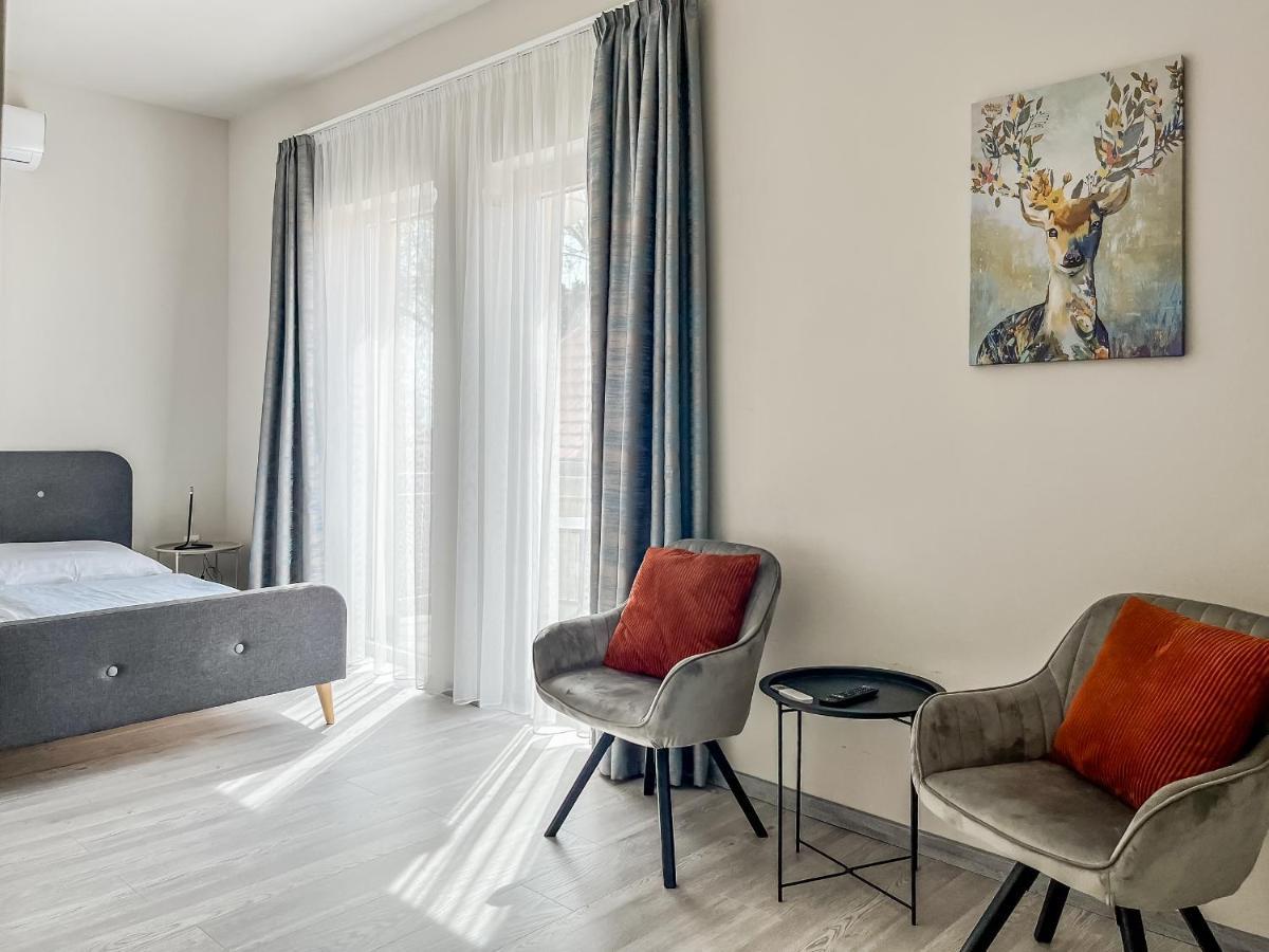 Villa 21 Boutique Rooms Balatonalmadi Exterior photo