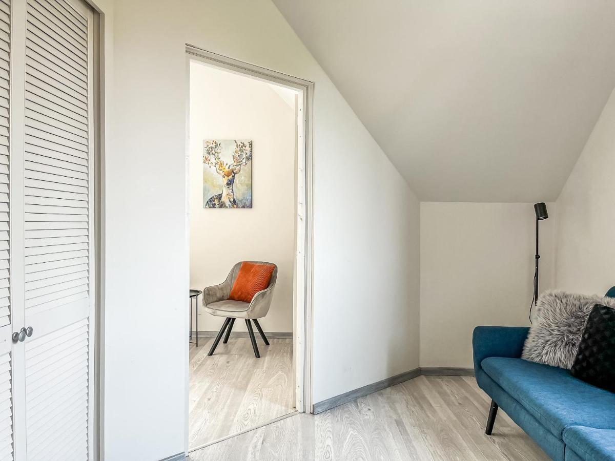 Villa 21 Boutique Rooms Balatonalmadi Exterior photo