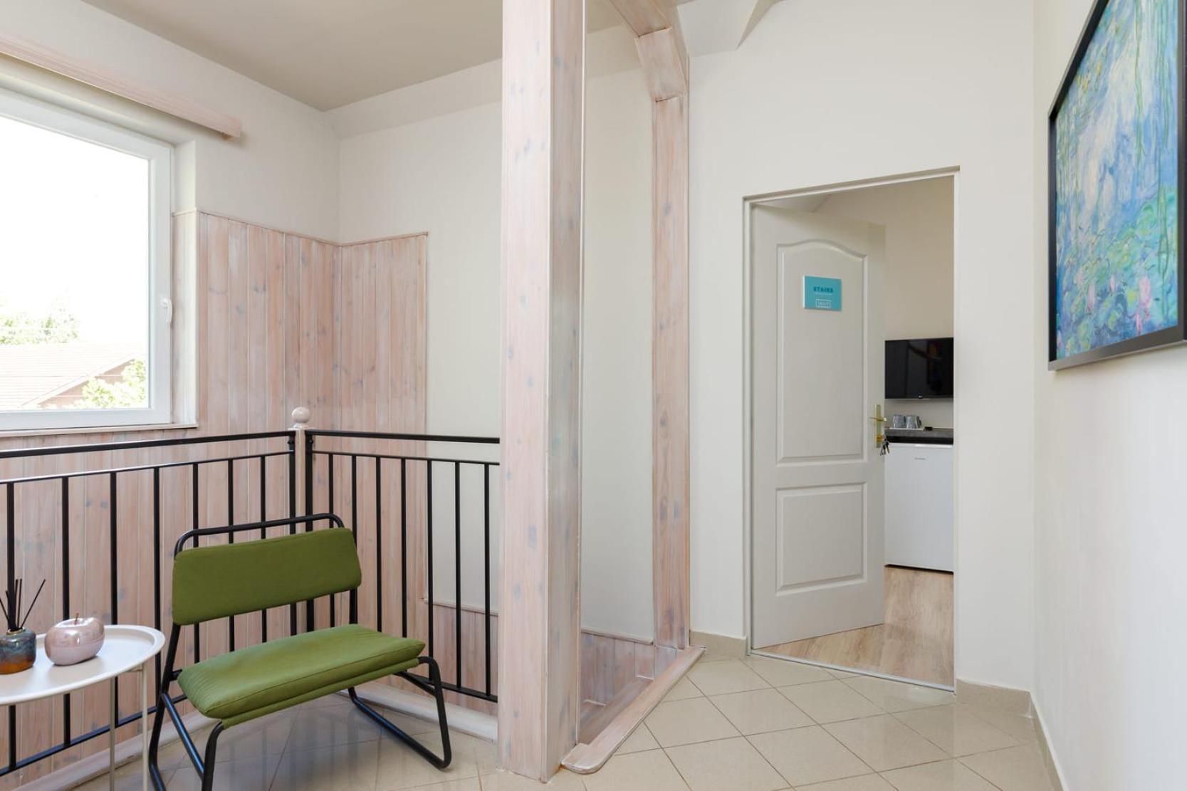 Villa 21 Boutique Rooms Balatonalmadi Exterior photo