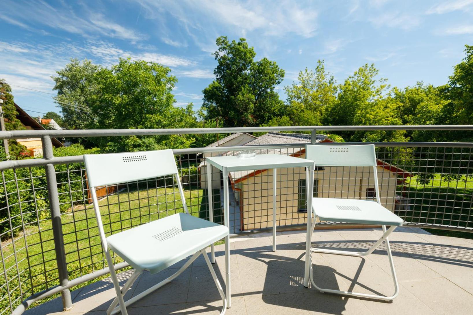 Villa 21 Boutique Rooms Balatonalmadi Exterior photo